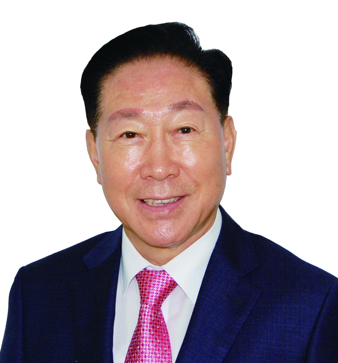 추호렬<br>
(주)남보, 상임자문위원<br>
경상대학교 명예교수 농학박사