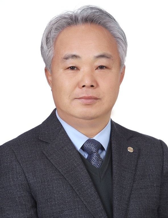 <strong>(사)한국양봉협회장 박근호</strong>