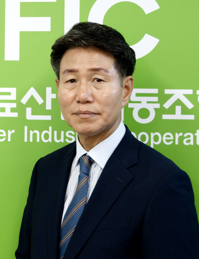 <strong>한국유기질비료산업협동조합 이사장 김방식</strong>