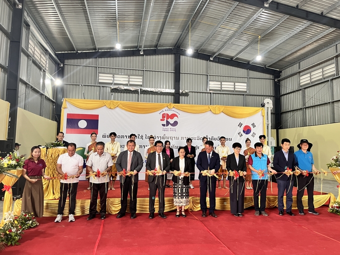 <strong>KOPIA 라오스 벼 패키지 사업 미곡종합처리장(RPC) 준공식 테이프 커팅식</strong>