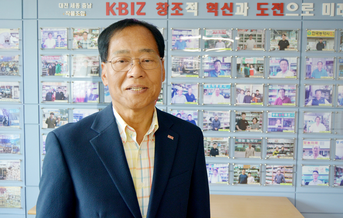 <strong>전(前) (사)전국작물보호제유통협회 회장 / 신원택 대전·세종·충남작물조합 이사장</strong>