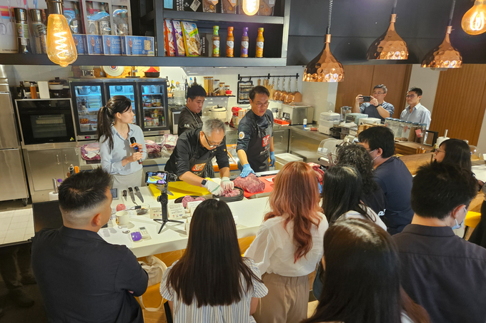 윌슨 그룹(Wilson Group)의 한우마스터클래스에서는 갈비와 특수부위 위주의 한우 부위 맛을 선보였다.