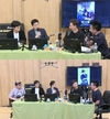 ‘두시탈출 컬투쇼’ 만들어내면서 역사를 뒤바꾸는 이야기를 그린다.