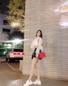박가린의 SNS 속 근황을 살펴보니…‘새신발 신고 뛰어보자 팔짝...’