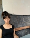 정면을 응시하고 있는 박규영, 인스타그램을 통해 근황 공개