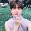 렌(뉴이스트)의 SNS 속 근황을 살펴보니…‘오늘밤8시 호구의차트 많이 봐주세요’