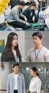 두 사람은 제대로 각 잡힌 모습으로…? 
