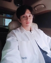 민우혁, 최근 SNS에 정면을 응시하고 있는 사진