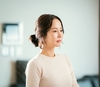 공개된 조여정의 캐릭터 컷은 눈빛과 “99억의 여자”