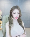 화제의 송하윤, 20일 SNS에서 공개한 일상도 화제