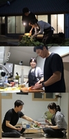 동상이몽2… 식사를 마친 최수종은 기대에 가득 찬 눈빛으로