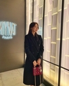 김민영, 최근 SNS에 “파리에서 입었던 흰색 코트...”