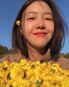‘방민아’ 사진 속에는 민아의 셀카가 담겼다