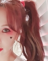채연, 어플 없이도 눈부신 미모...양갈래 머리도 완벽 소화