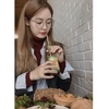 ‘성유리’ 통해 추릅이라는 글과 함께 사진을 게재했다
